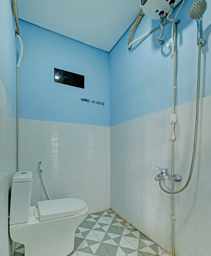 Bathroom 4, OYO 91987 Archery Residence Syariah, Bantul