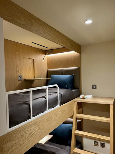 Bedroom 2, Sleepover Doha North Node, Gate C30, Doha