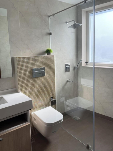 Bathroom, The Woodbury, Gurgaon