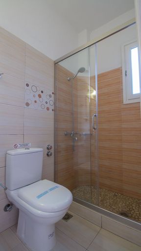 Bathroom 4, Faros Villa small hotel & restaurant, South Aegean