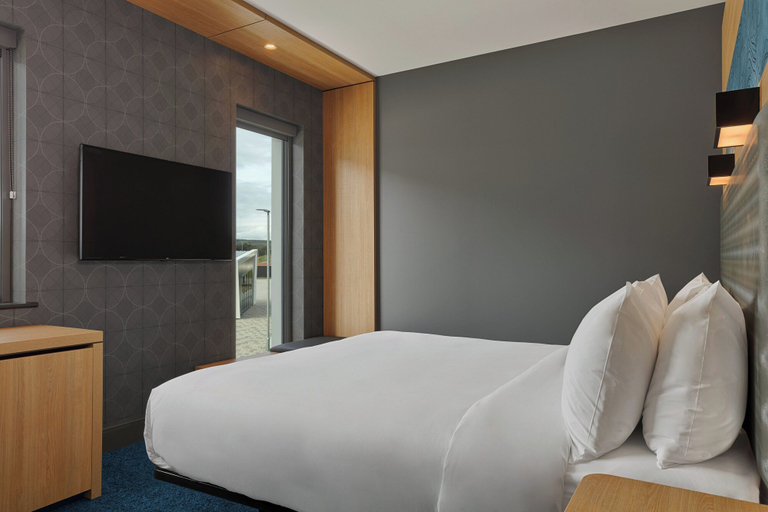 Bedroom 3, Aloft by Marriott Aberdeen TECA, Aberdeen