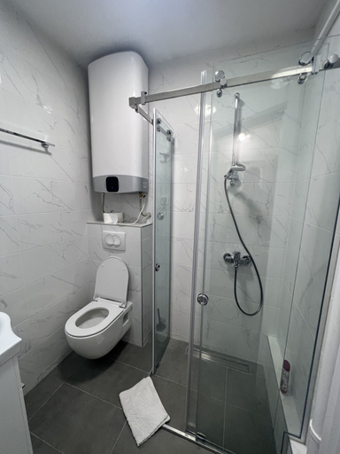 Bathroom 4, Belgrade Center Apartment II, Belgrade
