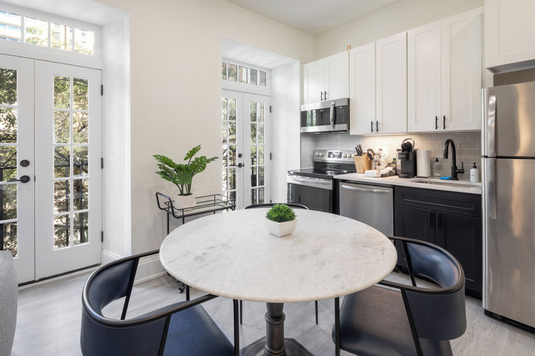 Dining Room 5