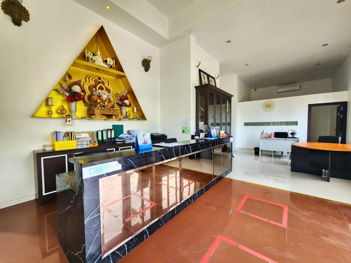 Public Area, Aura Park Resort, Ban Pong