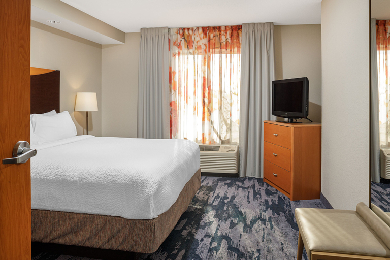 Bedroom 2, Fairfield Inn & Suites by Marriott Paducah, McCracken