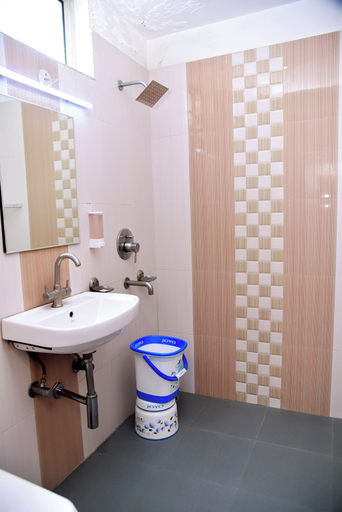 Bathroom, HOTEL RADIANCE, Gwalior