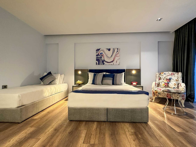 Bedroom 2, The Royals Hotel, Konak