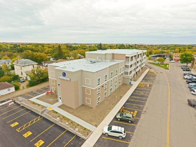 Exterior & Views 2, The Souris Hotel, Division No. 7