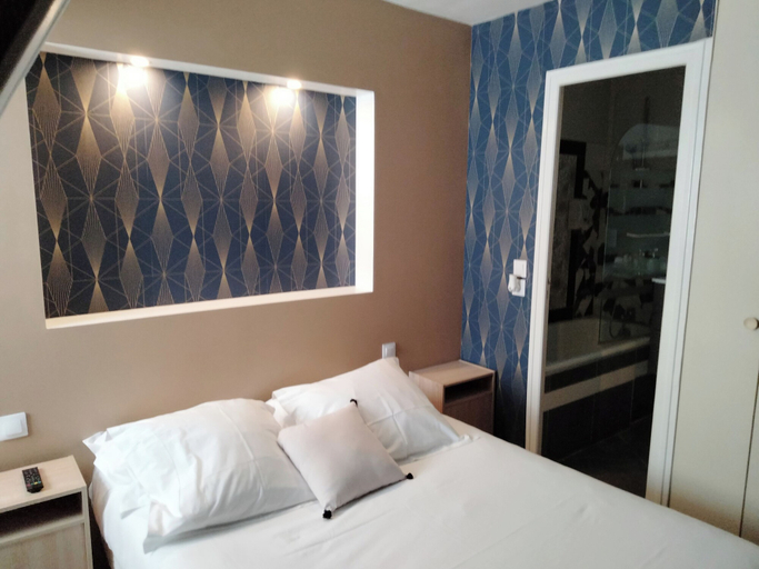 Bedroom 4, Central Anzac, Somme
