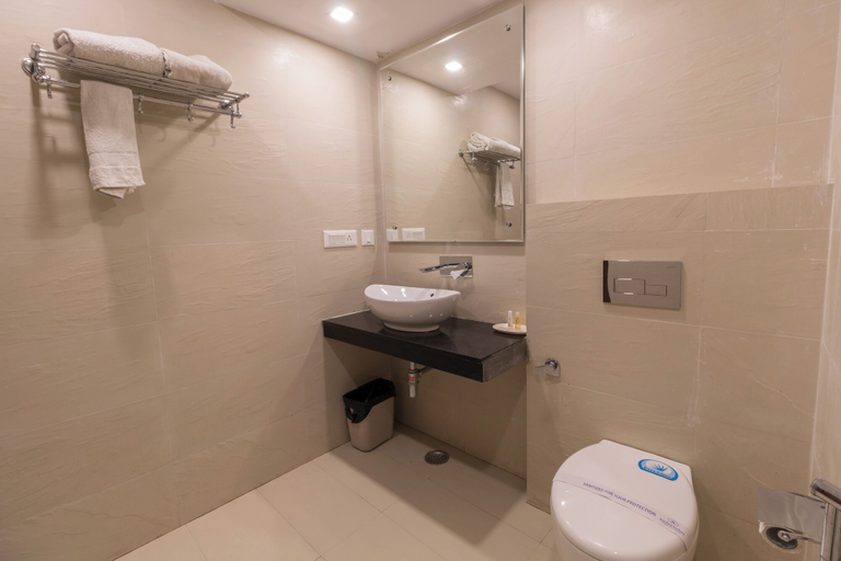 Bathroom 5, Zone Connect by The Park Mussoorie, Dehradun