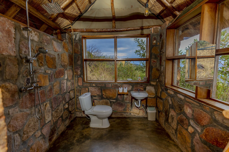 Bathroom 4, Akagera Rhino Lodge, Kayonza