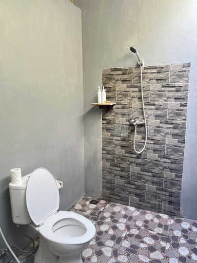 Bathroom 3, The Layar Homestay, Klungkung