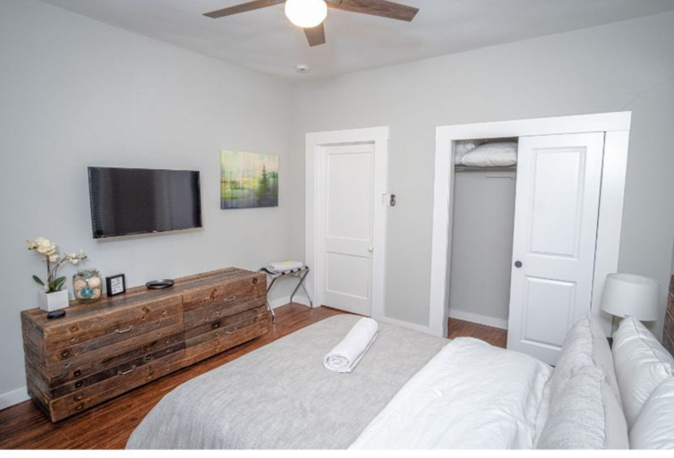 Bedroom 2, Remodeled Modern 1br/1ba Apt2 Near Dtwn 5min Pearl, Bexar