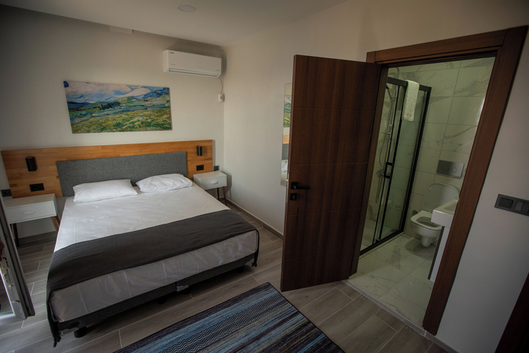 Bedroom 4, Royalova Hotel, Çınarcık