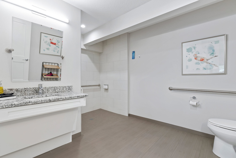 Bathroom 4, Escape Coastal Resort on Casey Key, Sarasota