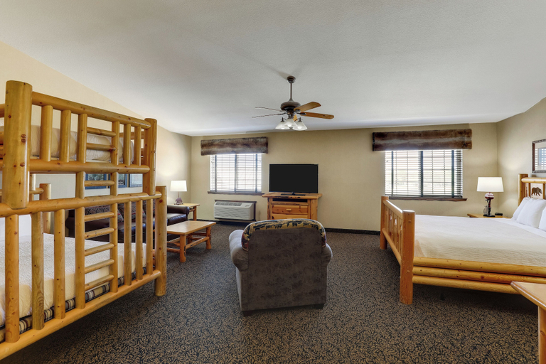 Bedroom 3, Stoney Creek Hotel Columbia, Boone