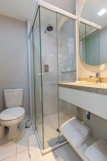 Bathroom 13