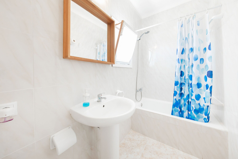 Bathroom 3, Hostal Cala Llombards, Baleares