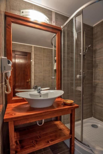 Bathroom 5, Casa Muntelui, Fundata