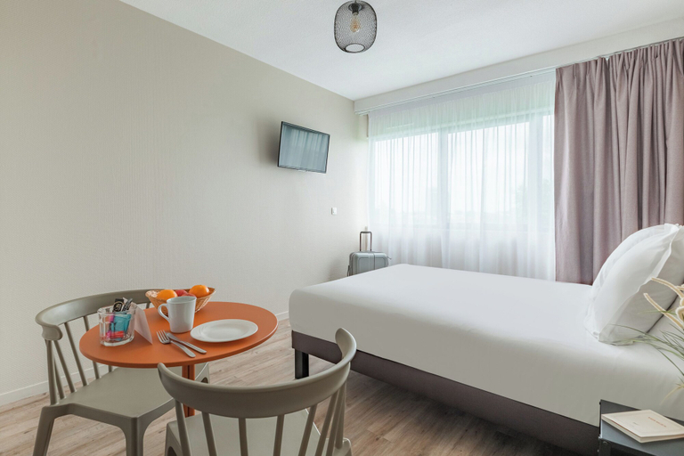 Bedroom 3, Appart'City Classic Bordeaux Centre, Gironde