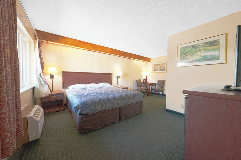 Bedroom 3, Broadway Inn, Multnomah