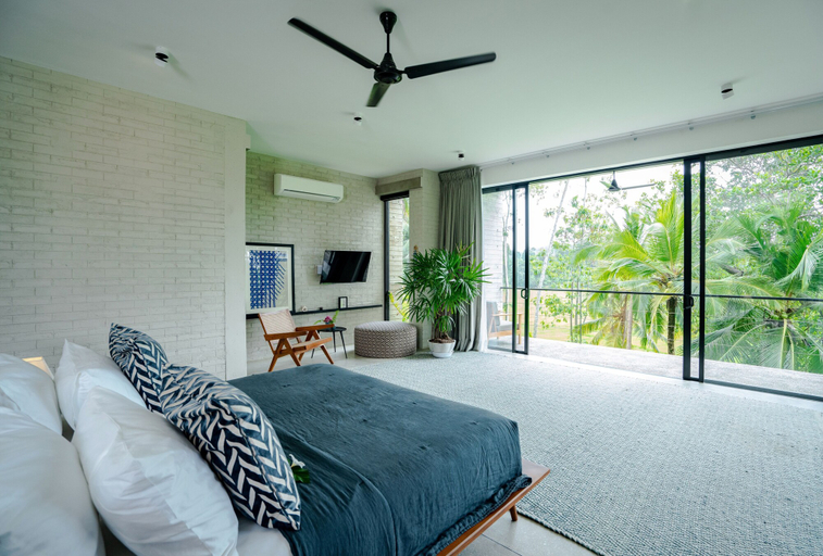 Bedroom 4, Villa Alba, Habaraduwa