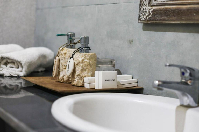 Bathroom 4