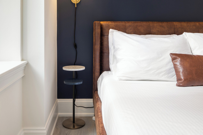Bedroom 30
