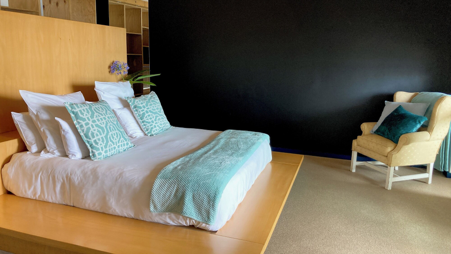 Bedroom 2, Mister C Guest House, Bojanala
