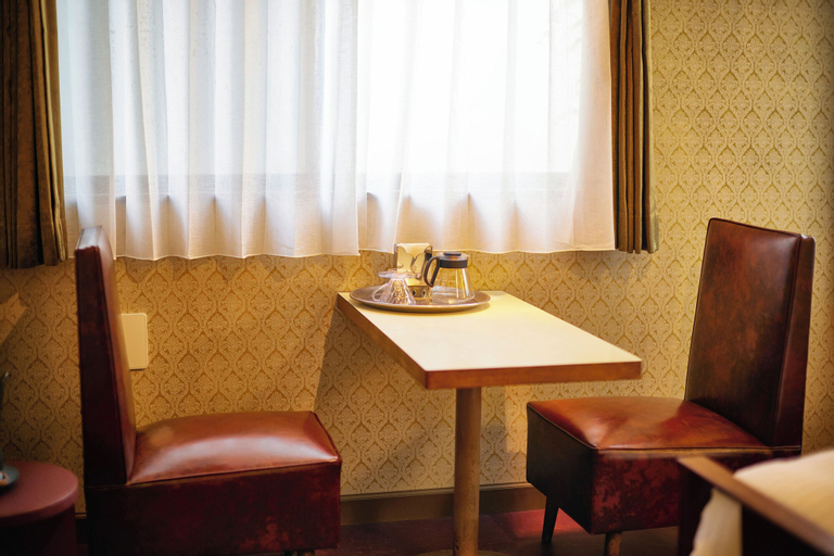Dining Room 10