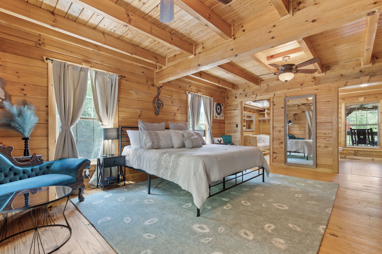 Bedroom 2, Star Lodge, Sevier