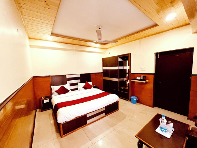 Bedroom 2, Hotel Amit, Kullu