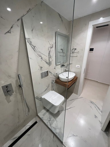 Bathroom 3, BELSAR Hotel, Sarandës