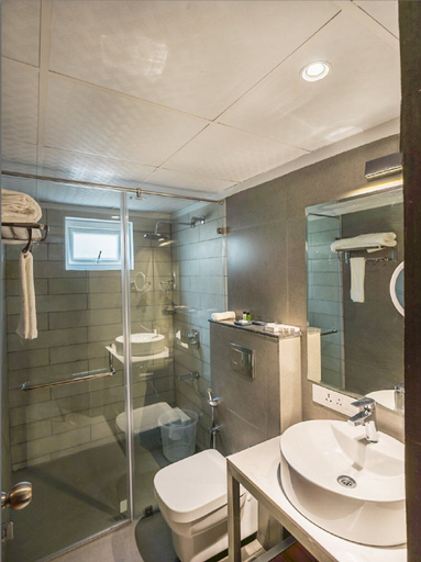 Bathroom, De Mandarin, Bangalore
