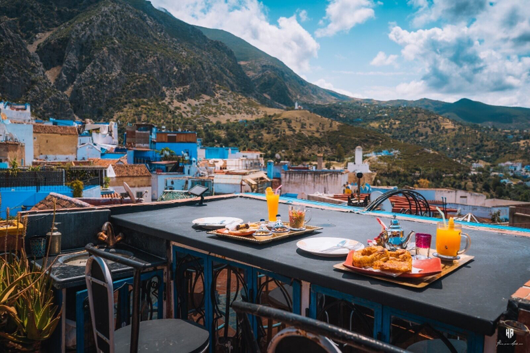 Food & Drinks