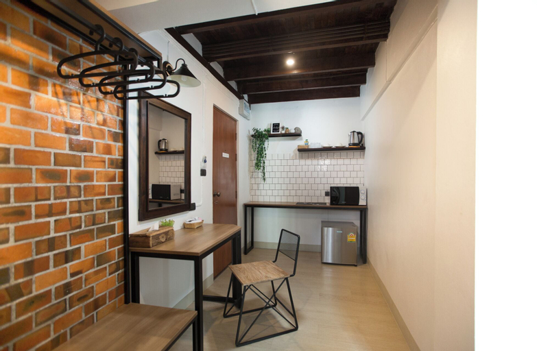 Dining Room 15
