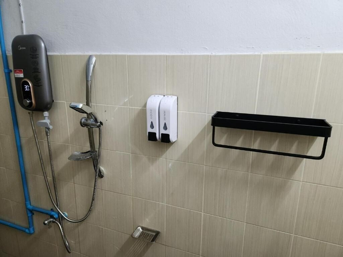 Bathroom 3, Jipu Homestay Ai Yoe Boe Chang, Batong