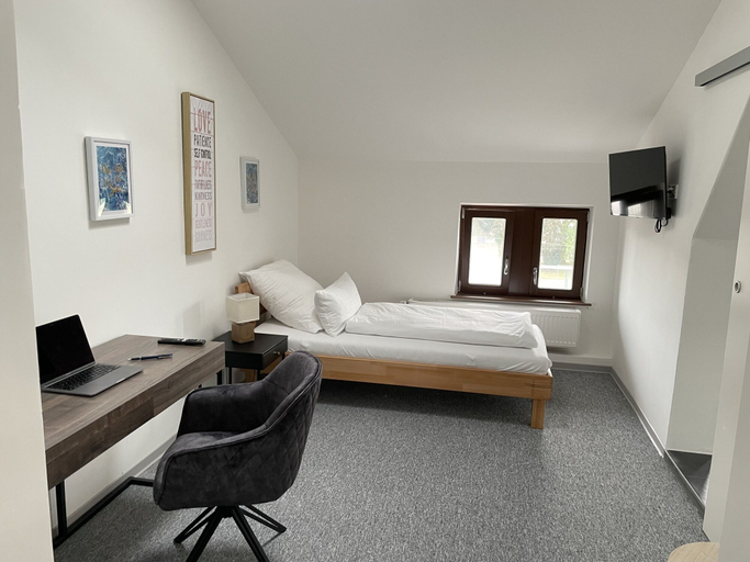 Bedroom 3, Hotel am Bahnhof Ditzingen, Ludwigsburg