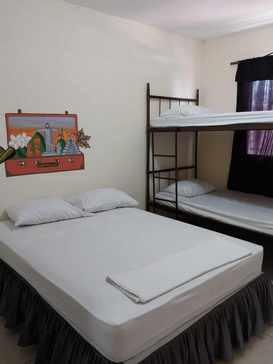 Bedroom 5, Hostal Sin Fronteras, León