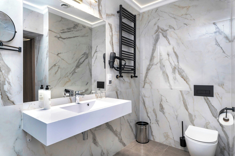 Bathroom 4, Hotel Europejski, Środa Śląska