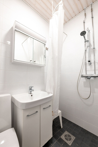 Bathroom 2, 2ndhomes Bright and Cozy Studio, Uusimaa