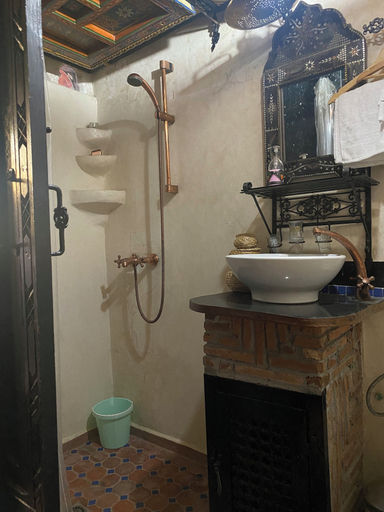 Bathroom 5, Riad Azurite, Chefchaouen