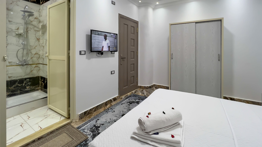 Bedroom 4, AlaskaPyramidsView, Giza