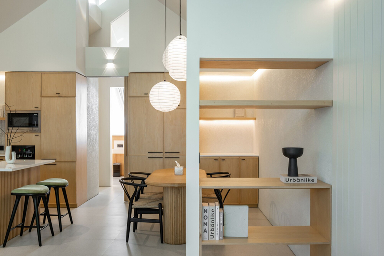 Dining Room 9