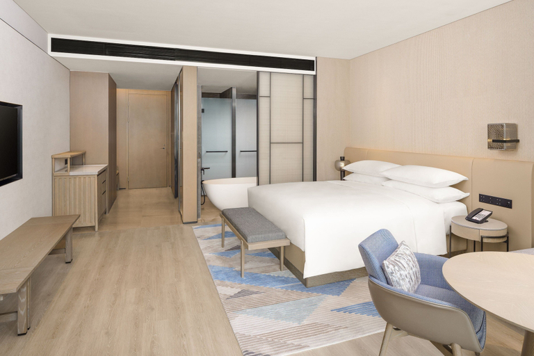 Bedroom 4, Sheraton Beihai Resort, Beihai