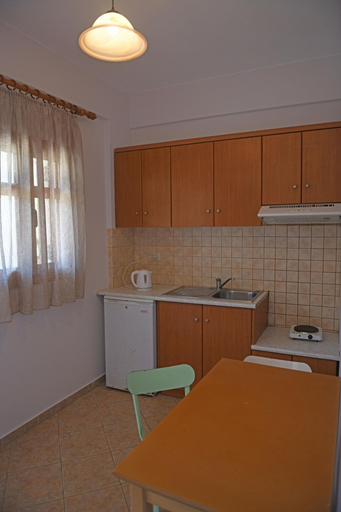 Room 4, Nikos Apartments A8 in Gialiskari, North Aegean