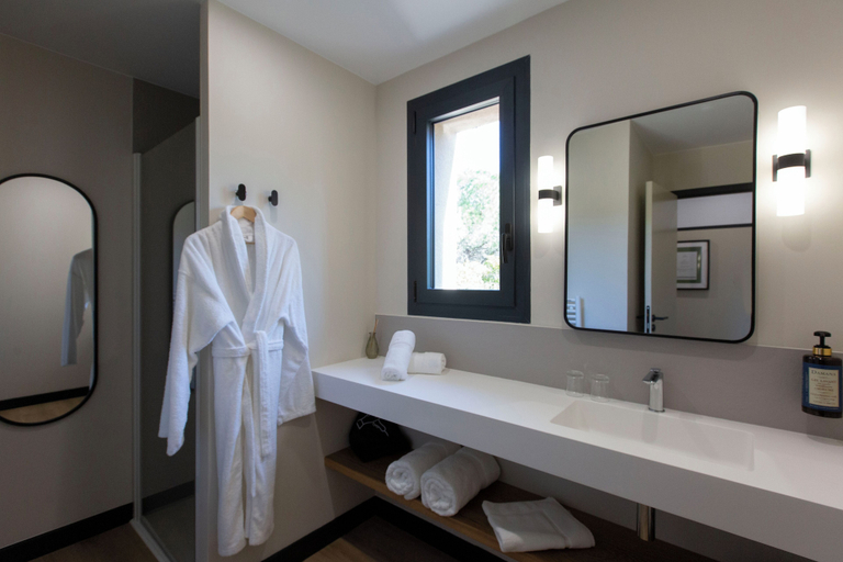 Bathroom 5, Les Villas du Château de Lastours, Aude