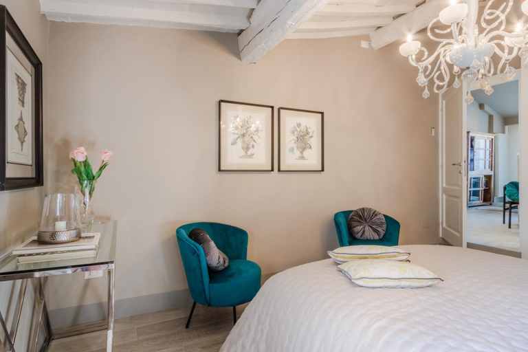 Room 3, Casa Marta in Lucca With 2 Bedrooms and 1 Bathrooms, Lucca