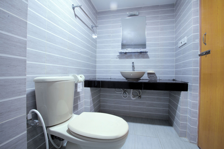 Bathroom 3, Hotel Orchid Blue, Cox's Bazar
