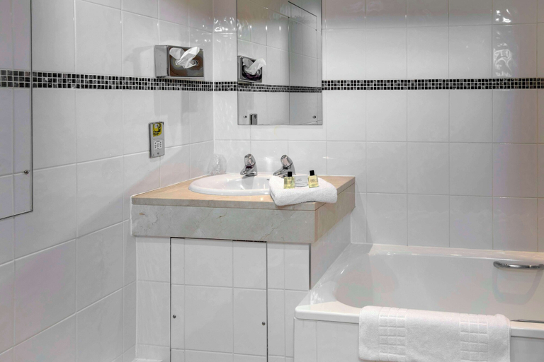 Bathroom 4, Best Western Heath Court Hotel, Suffolk